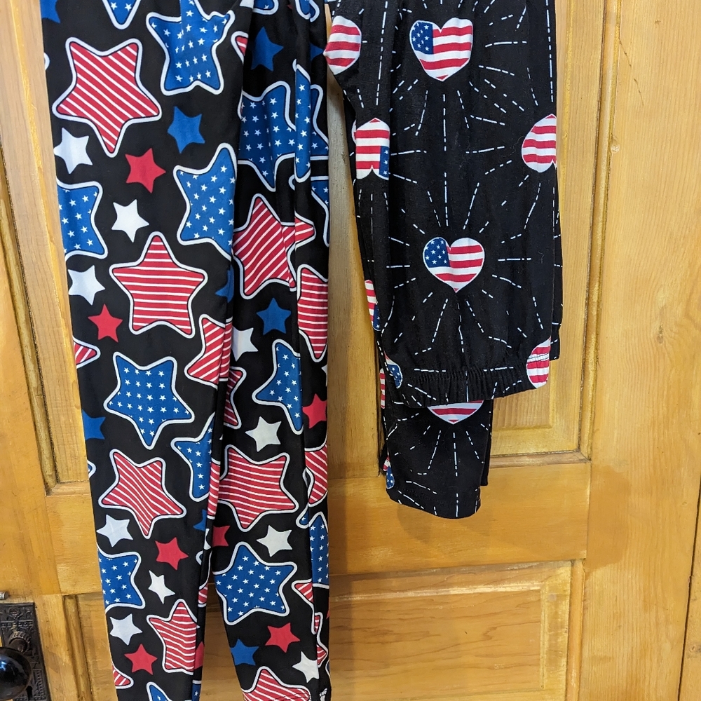 Red, white and blue leggings one size comes with both shown